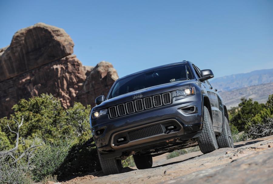  Jeep Grand Cherokee 75th Anniversary 2016 года  (NA) (фото 6 из 8)